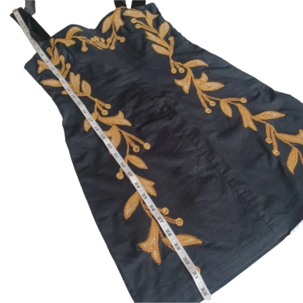 FREE PEOPLE Discontinued Embroidered Luxury Gold Leaf Size 4 Mini Cocktail Dress